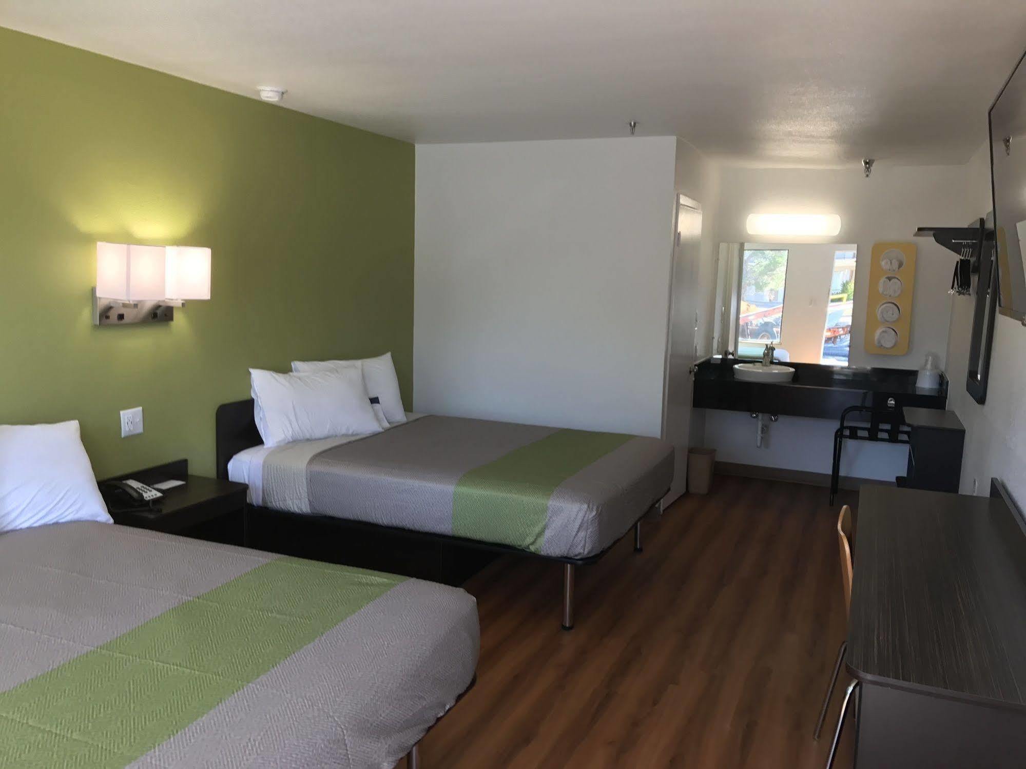 Days Inn アビリーン エクステリア 写真